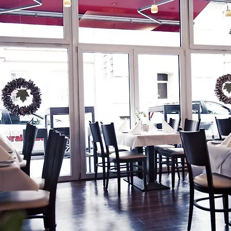 酒店 Tafelspitz 拉恩河畔林堡